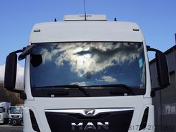 MAN TGS 35.420 8x2 / Chassis 6.4 m / ADR AT