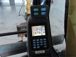 KOMATSU PW140