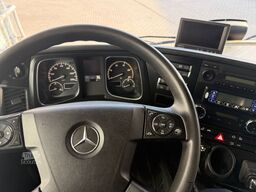MERCEDES-BENZ 2540 LL 6x2/4 Kühlkoffer 8.2m LBW 2,5t  Carrier