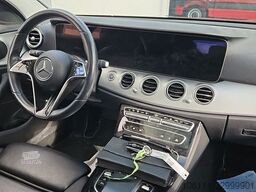 MERCEDES-BENZ E 300 de 4Matic T Business-Paket