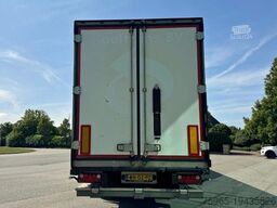 SCHMITZ CARGOBULL SCB*S3B 270 CM HIGH FLOWER WIDE LIFTAXLE TAIL LI