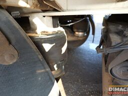 M.c. Machines MCM Cementdekvloeren oplegger 2 assen gestuurd ...