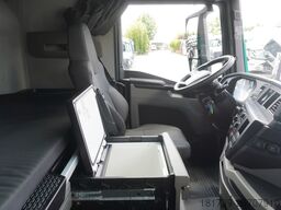 MAN TGX 18.470 / 2022 / Curtainsider 19 EPAL