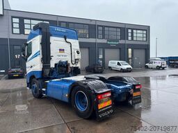 Volvo FH 13.420 Globetrotter / ADR + PTO / Stand Airco