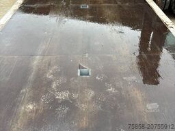 Krone Plattform 7,82m mit Steckrungen mittig