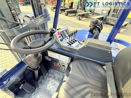 Combilift CB3000 GAS TRIPLEX 5500 POSITIONER