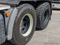 MAN TGX 33.510 BL SA 6x4 mit EPSILON S260Z96, MIETE?