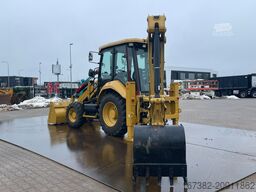 Caterpillar 424 4x4 Backhoe Loader