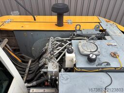 Liebherr A918 Compact Litronic