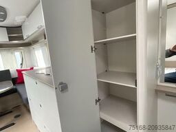 BÜRSTNER Premio 455 TS 1600 kg / Black Forest / Gasaußen