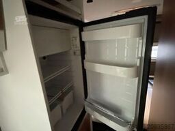 VANTOURER 600 D Truma E / Rahmenfenser / Markise