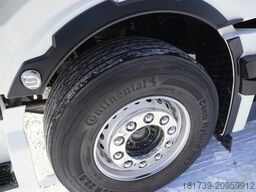 MAN TGX 26.470 6x2 Bitemperature 19 pallets