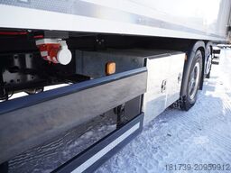 MAN TGX 26.470 6x2 Bitemperature 19 pallets