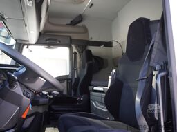 MAN TGX 26.470 6x2 Bitemperature 19 pallets