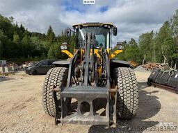 Volvo L110H wheel loader w/ weight and counterweight. –