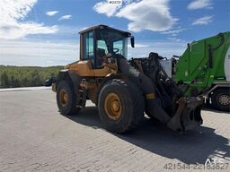 Volvo L70F wheel loader w/ weight. WATCH VIDEO