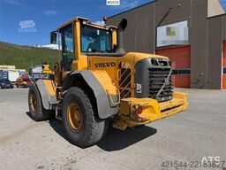 Volvo L70F wheel loader w/ weight. WATCH VIDEO