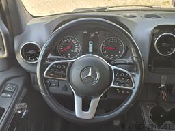 Mercedes-Benz Sprinter 519
