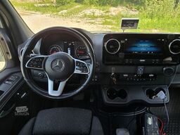 Mercedes-Benz Sprinter 519
