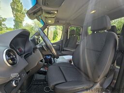 Mercedes-Benz Sprinter 519