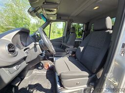 Mercedes-Benz Sprinter 519