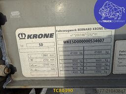 Krone curtainsider hardwood floor