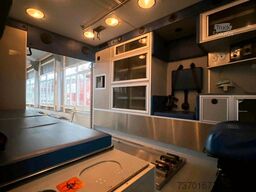 Chevrolet Silverado 3500 Leader Ambulance