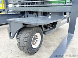 Combilift C4500 DIESEL DUPLEX WIDE FORK POSITIONER