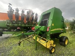 John Deere 582