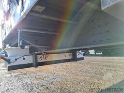 NORDIC S340 | Sliding roof | New tilts | Glavanised ch...