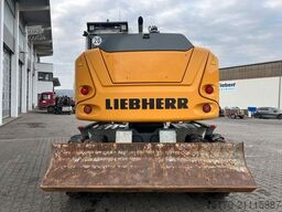 Liebherr A 910 C Litronic / 2.381h / SW33