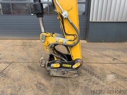 Caterpillar M320F