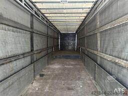 Tyllis Jumbo curtain side semi-trailer