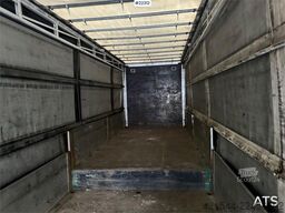 Tyllis Jumbo curtain side semi-trailer