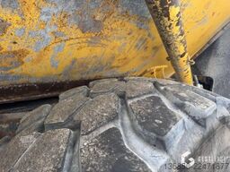 Komatsu HM300-5E0