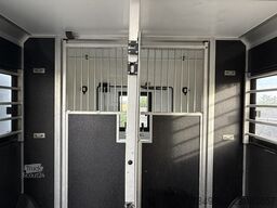 Wolfs Trucks B.V. Wolfs Trucks B.V. Wolfs Trucks B.V.