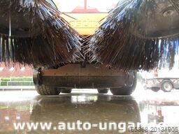 Boschung S2 Küpper-Weisser Kehrmaschine Urban Swe