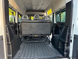 PEUGEOT Boxer Kombi 333 L2H2 Active Blue-HDi 130 9-Sitze