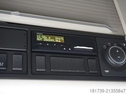 Volvo FH500 6x2 / Krone 19 EPAL refrigerator