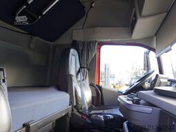 Volvo FH500 6x2 / Krone 19 EPAL refrigerator