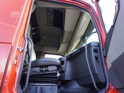 Volvo FH500 6x2 / Krone 19 EPAL refrigerator