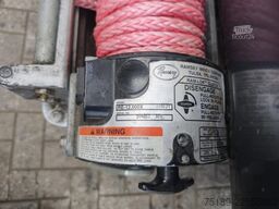 Scania P124C 420 4x4 Hauser 2000 Winde Wasserwerfer Li...