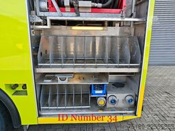 Scania P124C 420 4x4 Hauser 2000 Winde Wasserwerfer Li...