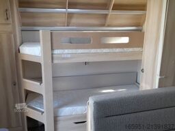 Hobby De Luxe 560 KMFe 2000kg Vorzeltaußensteckdose