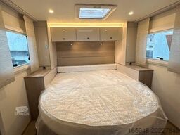 BÜRSTNER Lineo T 700 - Queensbett