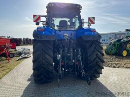 New Holland T8 435