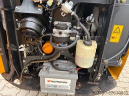 JCB 15C-1 / 789 H / 2 x Löffel