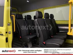 VW Crafter 35 Aut. *Rollstuhl-Rampe* 8-Sitze (5449)