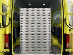 VW Crafter 35 Aut. *Rollstuhl-Rampe* 8-Sitze (5449)