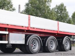 Kelberg HIAB 228-4 | 3 AXLE | LIFT AXLE | 2X STEERING |...